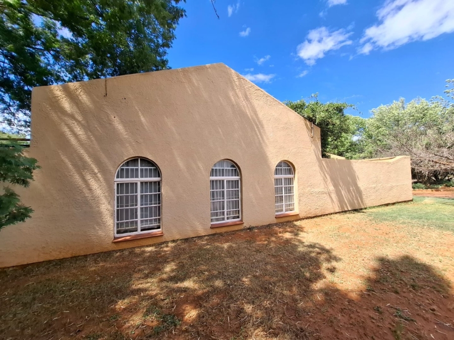 4 Bedroom Property for Sale in Bloemdal Free State